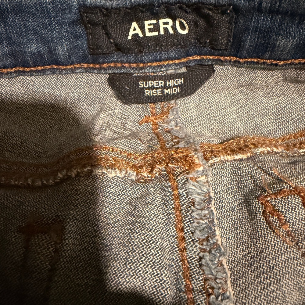 AERO High-Rise Distressed Denim Women's Shorts - Blue - Picture 3 of 4
